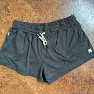 Vuori halo performance black heather shorts unlined play condition see photos